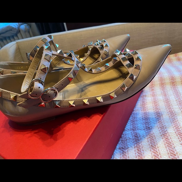 Valentino Rockstud T-Strap Flat Blush 8/38 EUC - Picture 6 of 11